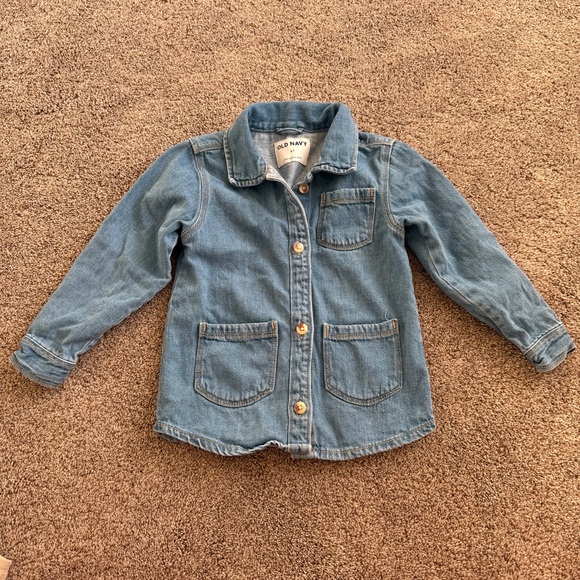 Old Navy Oversized Denim Jacket Toddler Size 5T - Picture 1 of 4